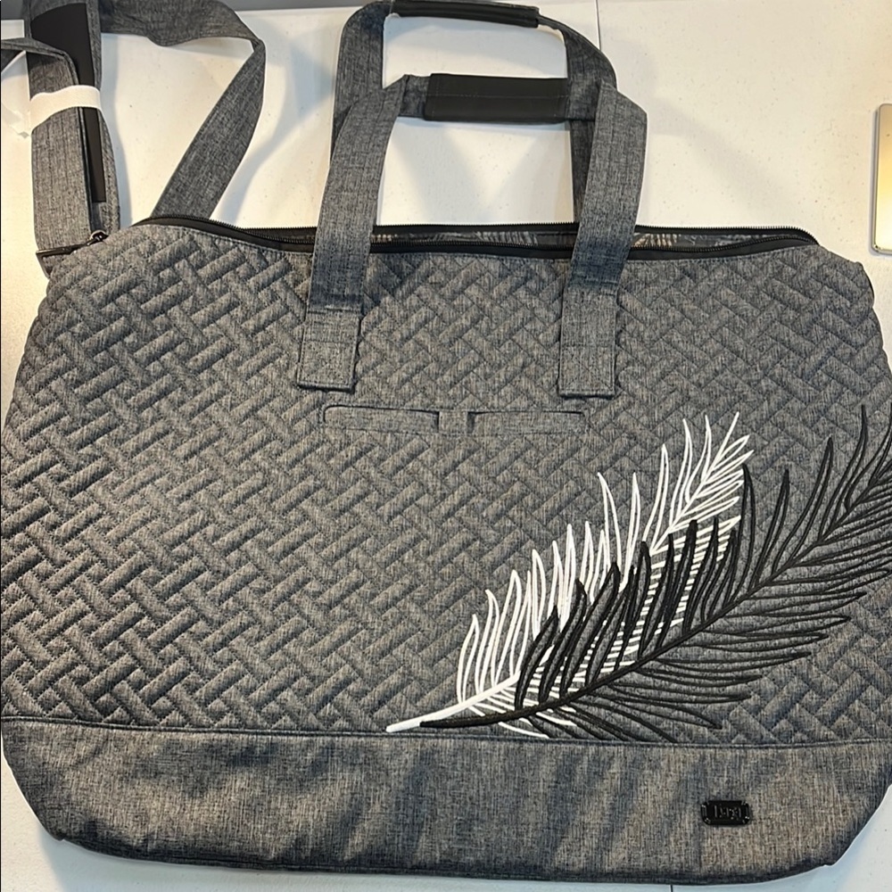 NWT Lug Aerial 2 Tote - Feathers